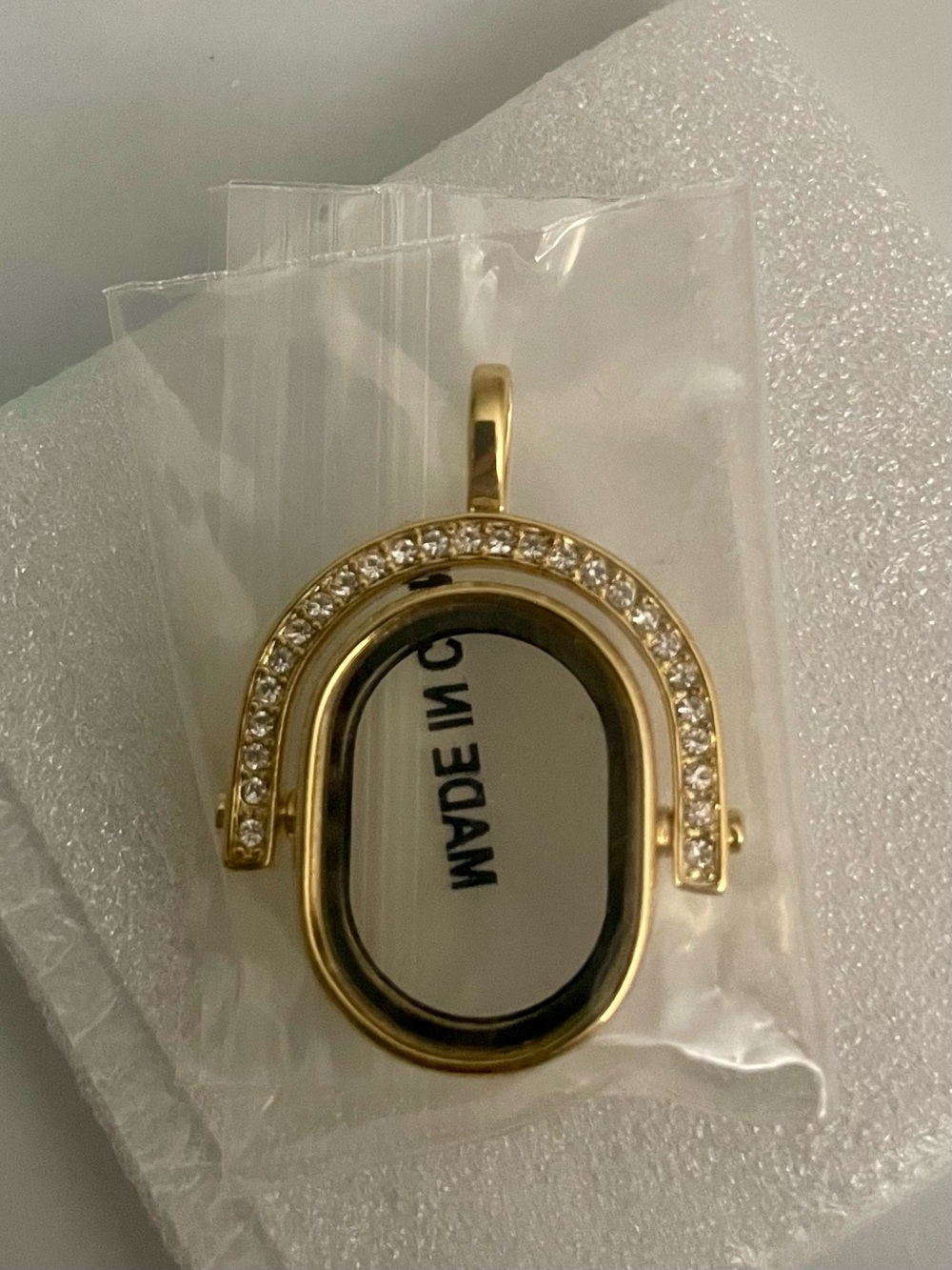 Origami Owl Gold Spinning Petite Crystal Locket
